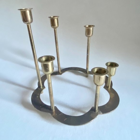 Large Vintage Brass Tabletop Candelabra Candlestick Holder | Holds 6 Candles - Picture 2 of 8
